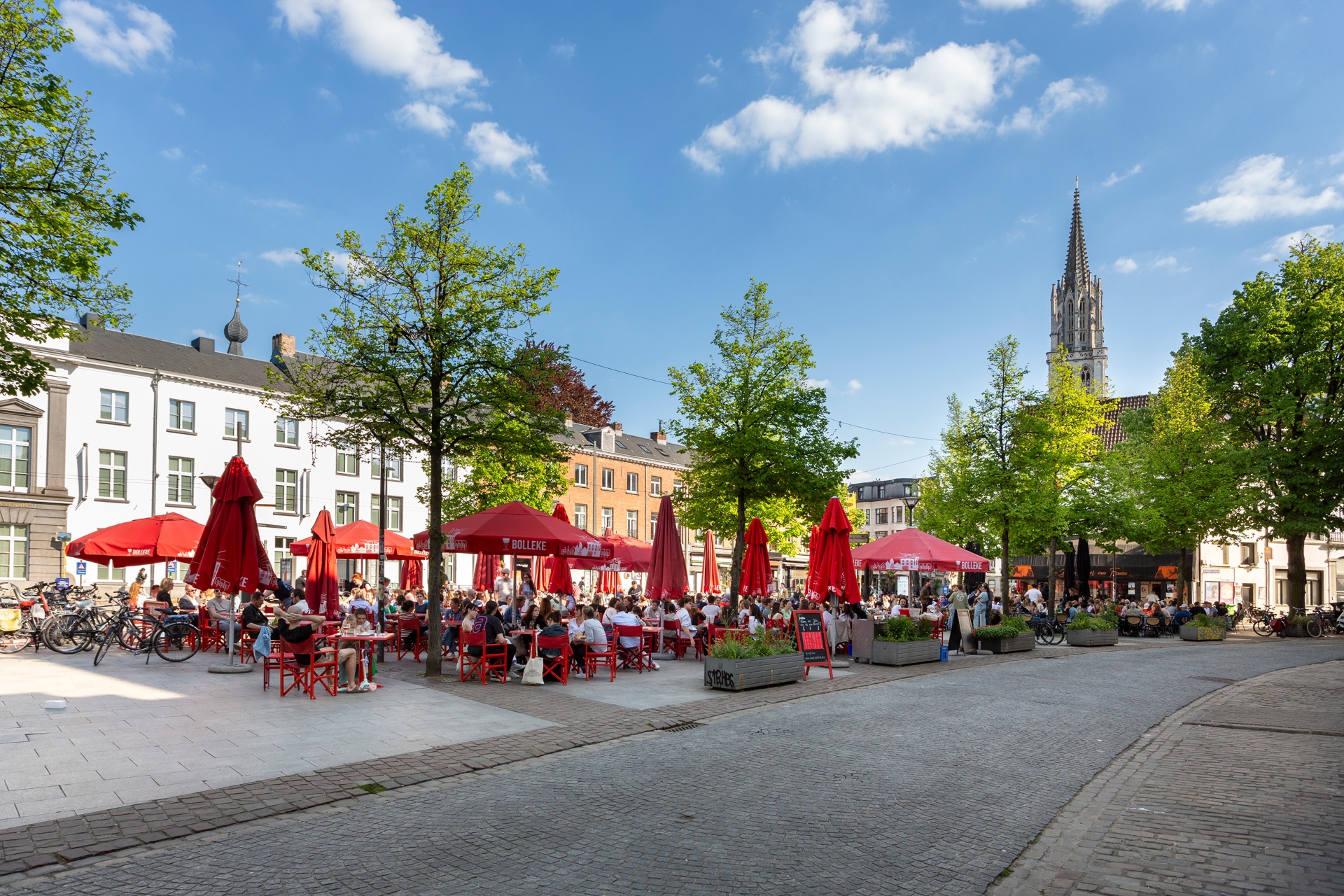 ArnoldAntwerp_mechelseplein05